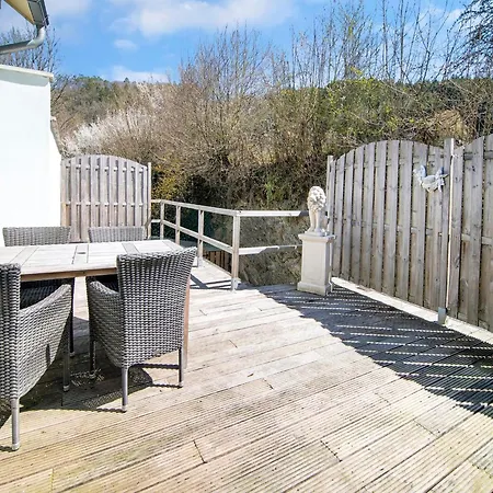 Cozy Country Stay, ストゥモン